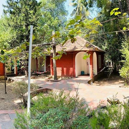 Nalukettu Heritage Resort Варкала Экстерьер фото