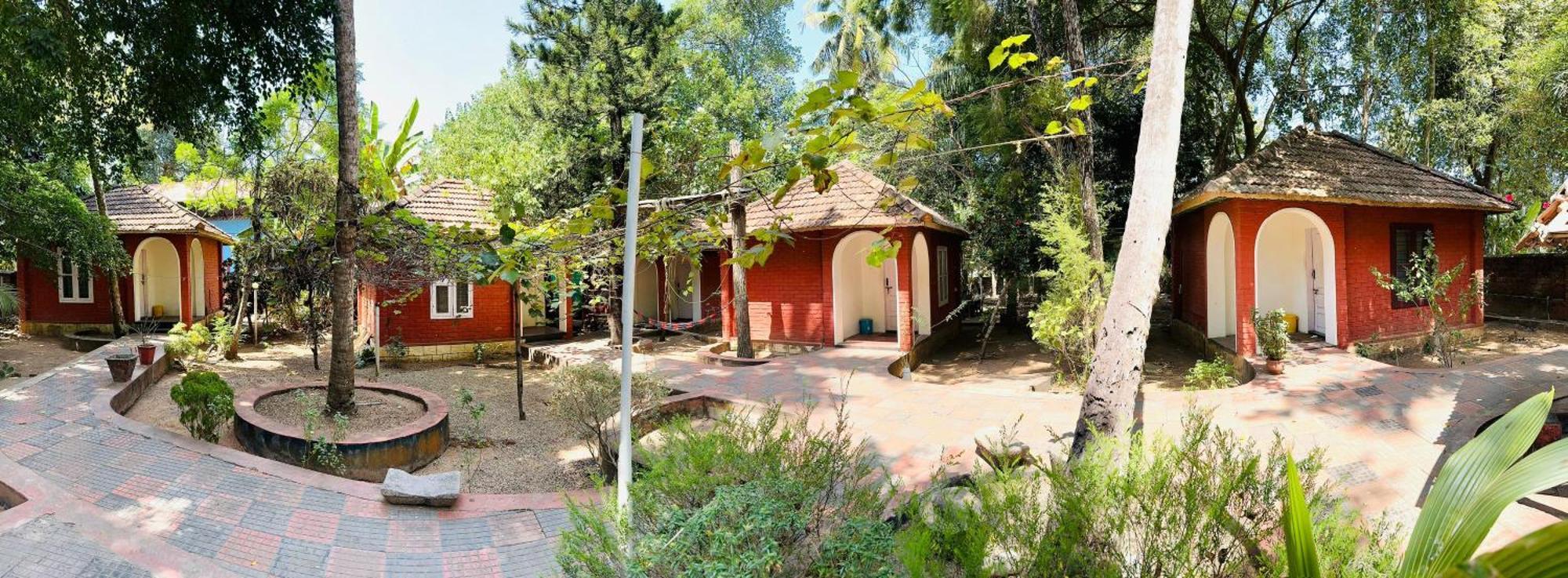 Nalukettu Heritage Resort Варкала Экстерьер фото