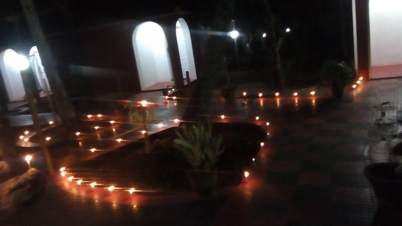 Nalukettu Heritage Resort Варкала Экстерьер фото